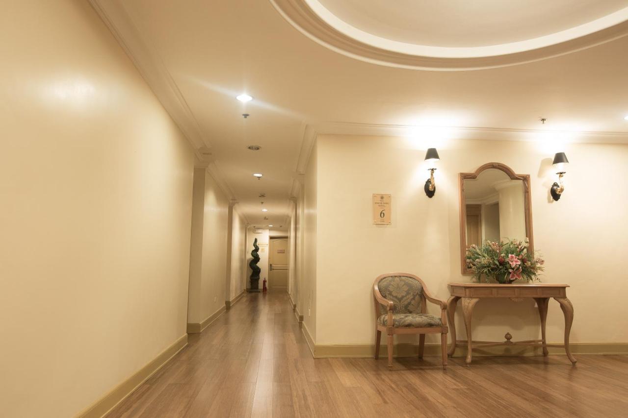 The Grand Dame Hotel 3*
