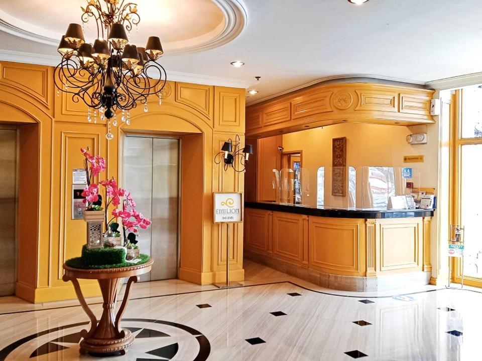The Grand Dame 3* Iloilo City